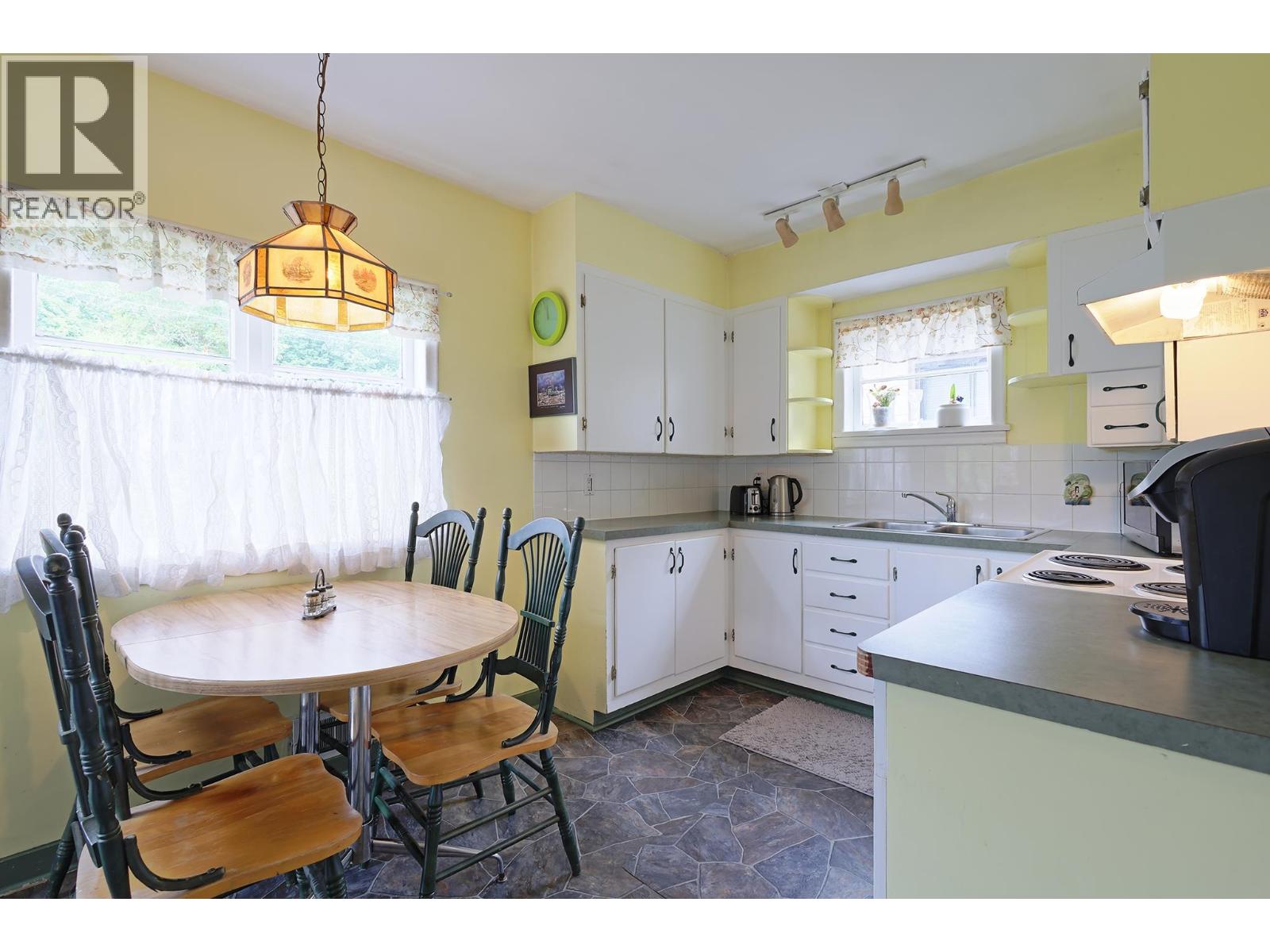 2546 Eton Street, Vancouver, British Columbia  V5K 1J7 - Photo 7 - R3133881