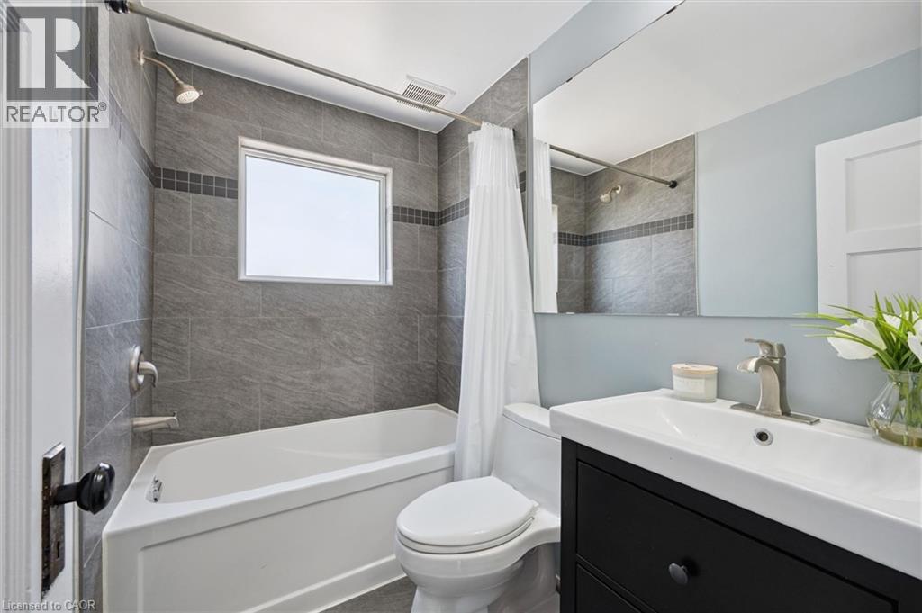 347 Blucher Boulevard, Kitchener, Ontario  N2H 5W1 - Photo 24 - 40836724