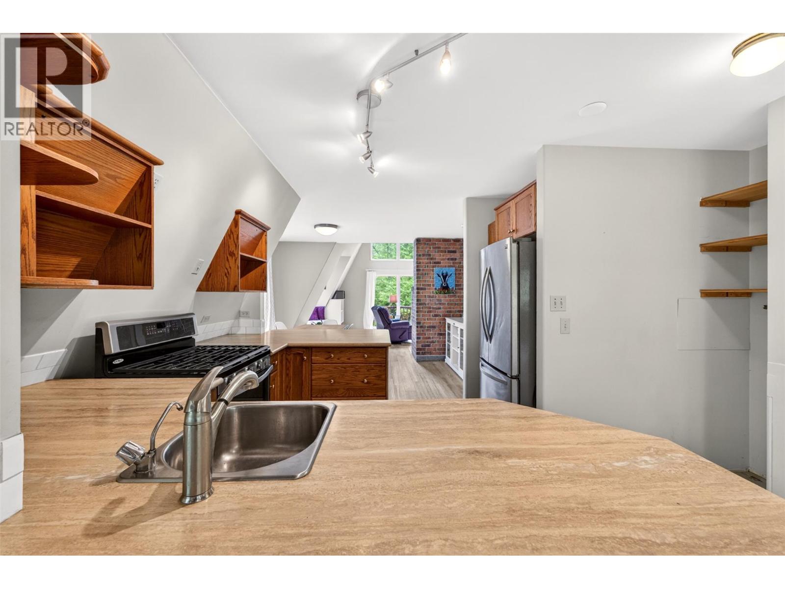 7346 Harrop Procter Road, Procter, British Columbia V1L 6R4 - Photo 10 - 10390770