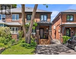 8 CLOVERLAWN AVENUE, Toronto, Ontario