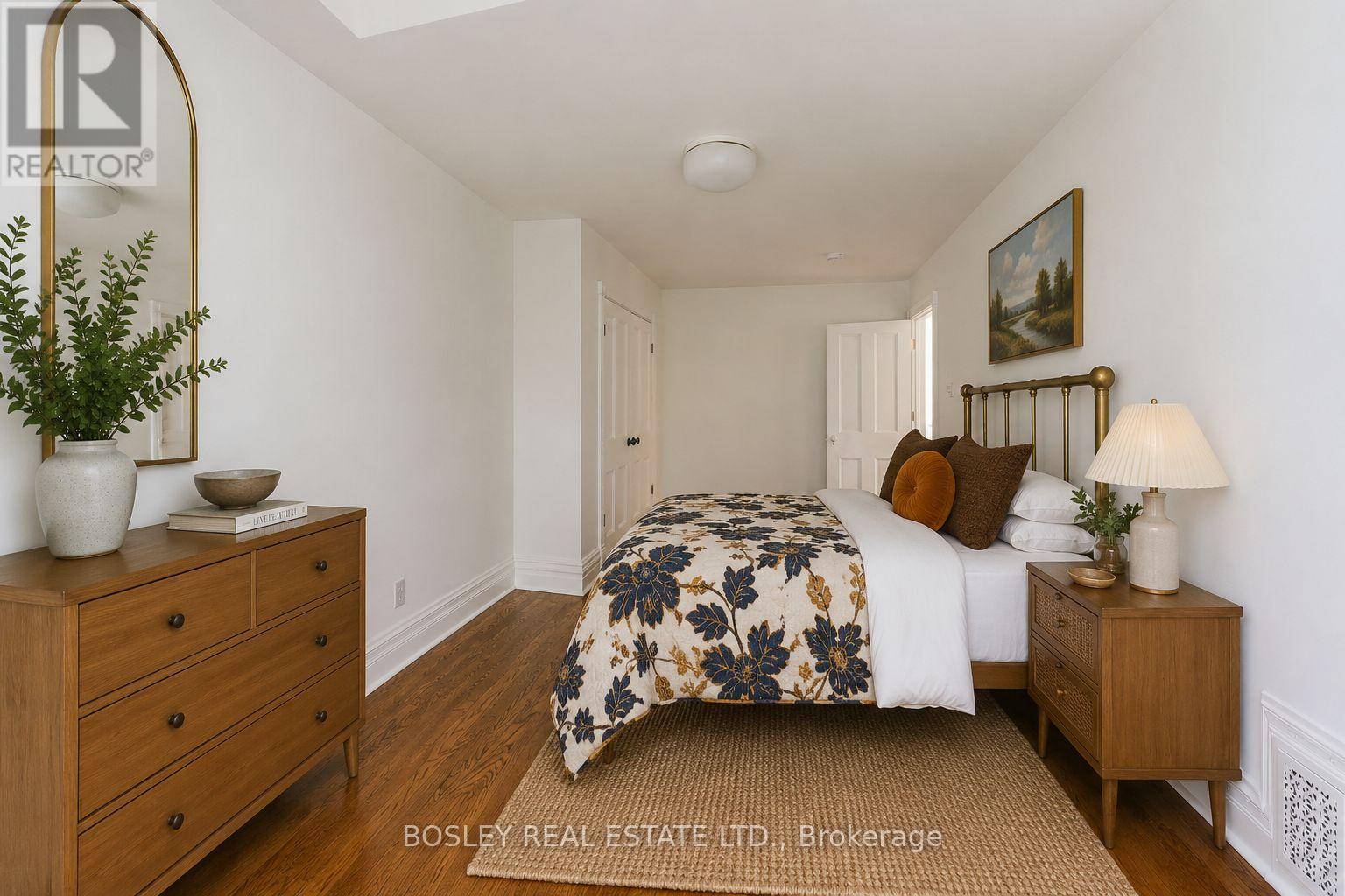 Upper - 12 Meredith Crescent, Toronto, Ontario  M4W 3B6 - Photo 19 - C13420024