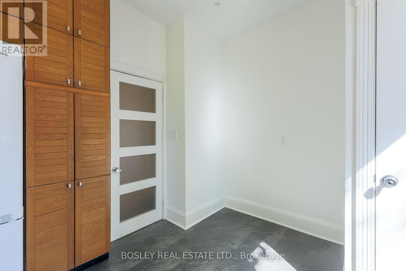 Upper - 12 Meredith Crescent, Toronto, Ontario  M4W 3B6 - Photo 34 - C13420024