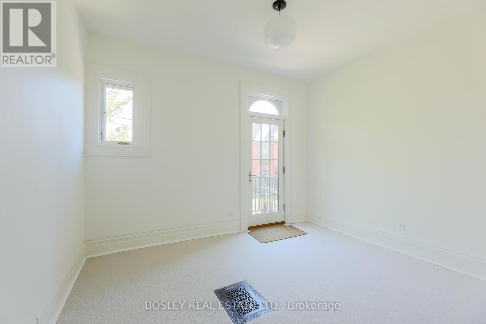 Upper - 12 Meredith Crescent, Toronto, Ontario  M4W 3B6 - Photo 36 - C13420024