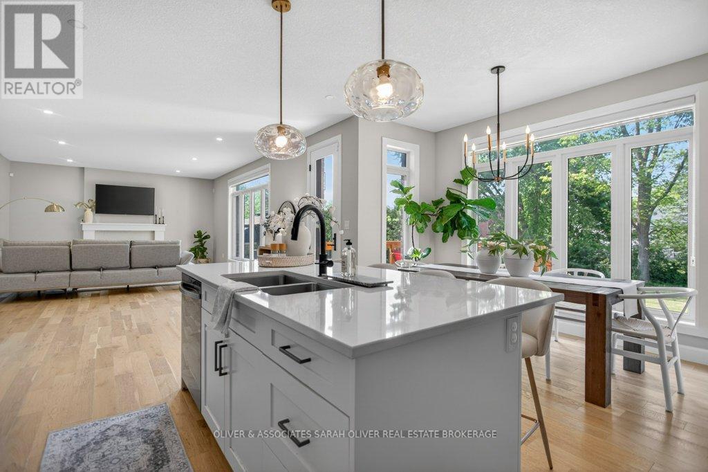 2120 Linkway Boulevard, London South, Ontario  N6K 0K8 - Photo 3 - X13232148