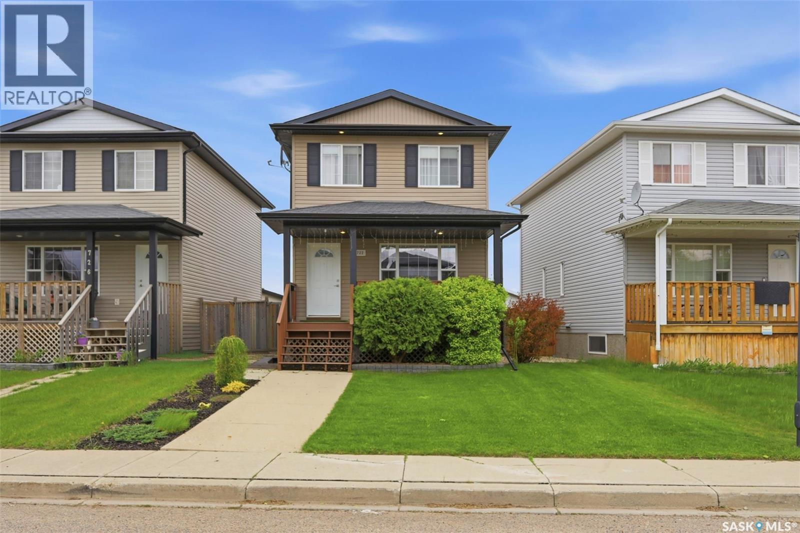 722 Lamarsh Lane, Saskatoon, Saskatchewan  S7W 1B6 - Photo 1 - SK038768