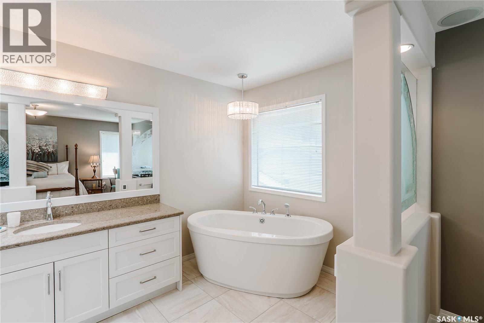 510 Eastman Cove, Saskatoon, Saskatchewan  S7N 4K9 - Photo 29 - SK038654