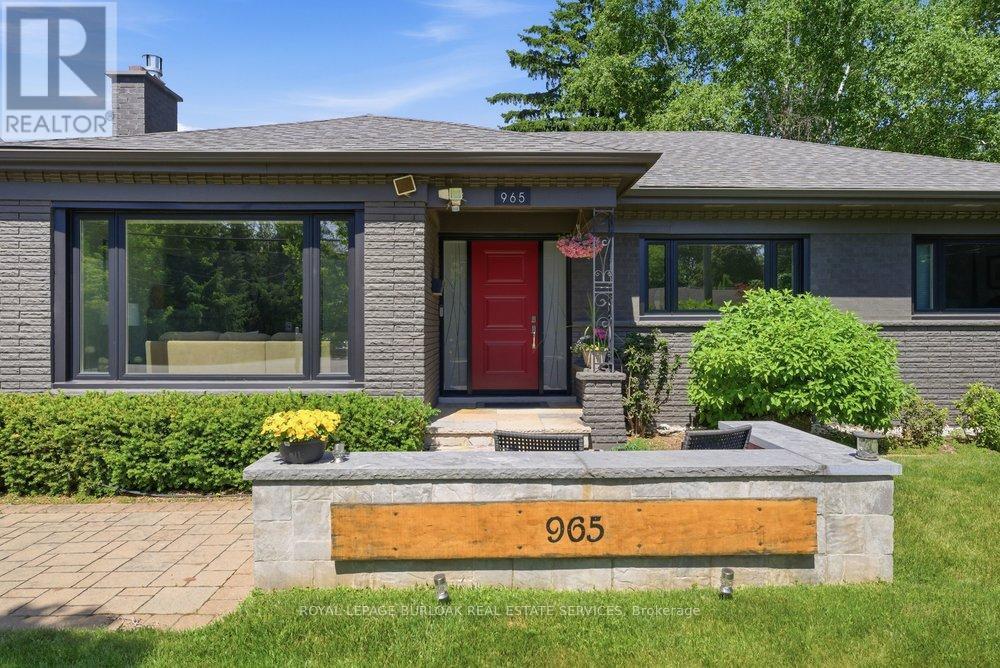 965 Filmandale Road, Burlington, Ontario  L7T 2Z2 - Photo 3 - W13150312