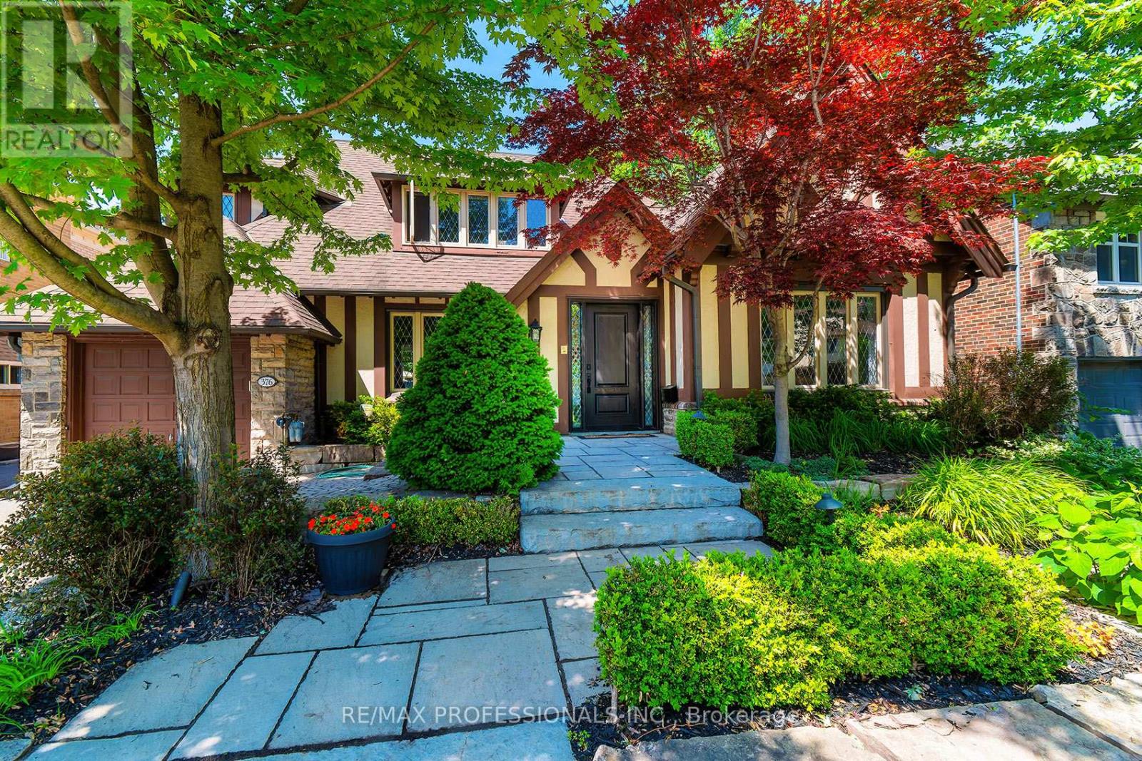 376 PRINCE EDWARD DRIVE N, Toronto, Ontario