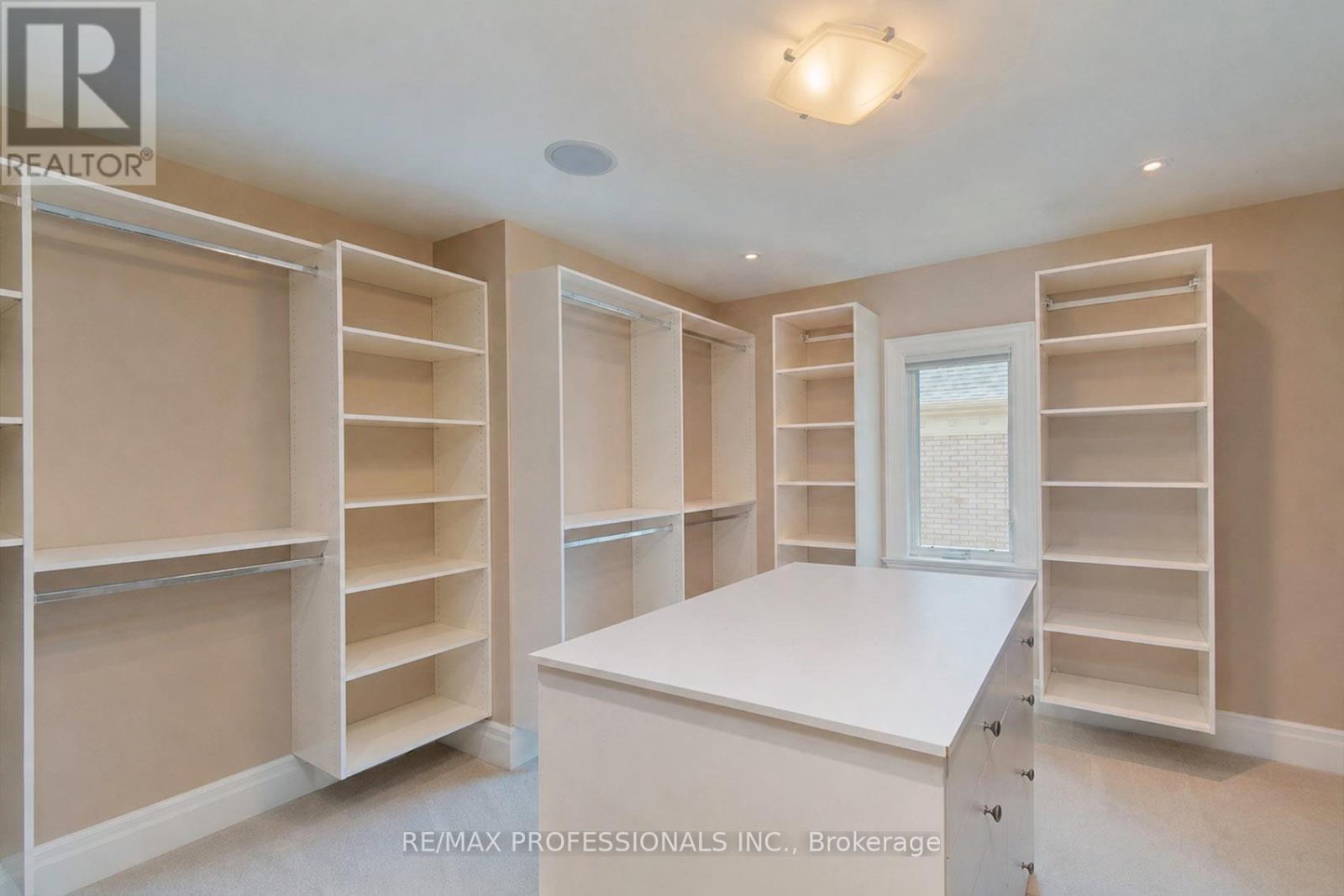 376 Prince Edward Drive N, Toronto, Ontario  M8X 2L7 - Photo 26 - W13419970