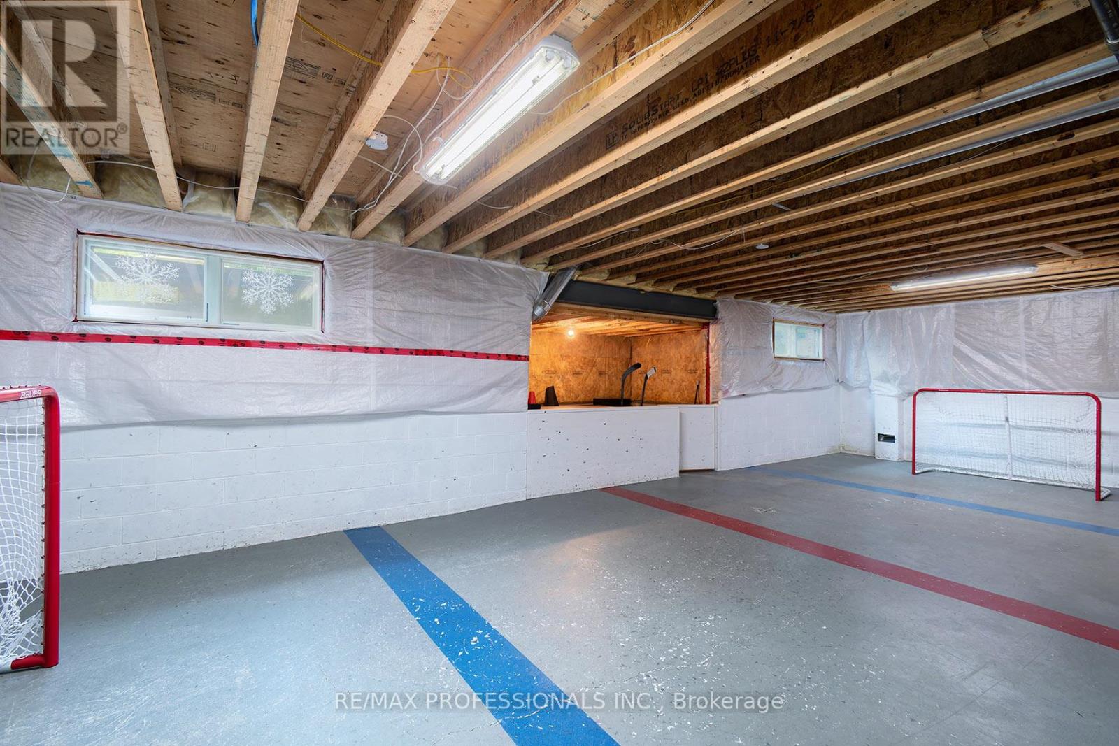 376 Prince Edward Drive N, Toronto, Ontario  M8X 2L7 - Photo 36 - W13419970