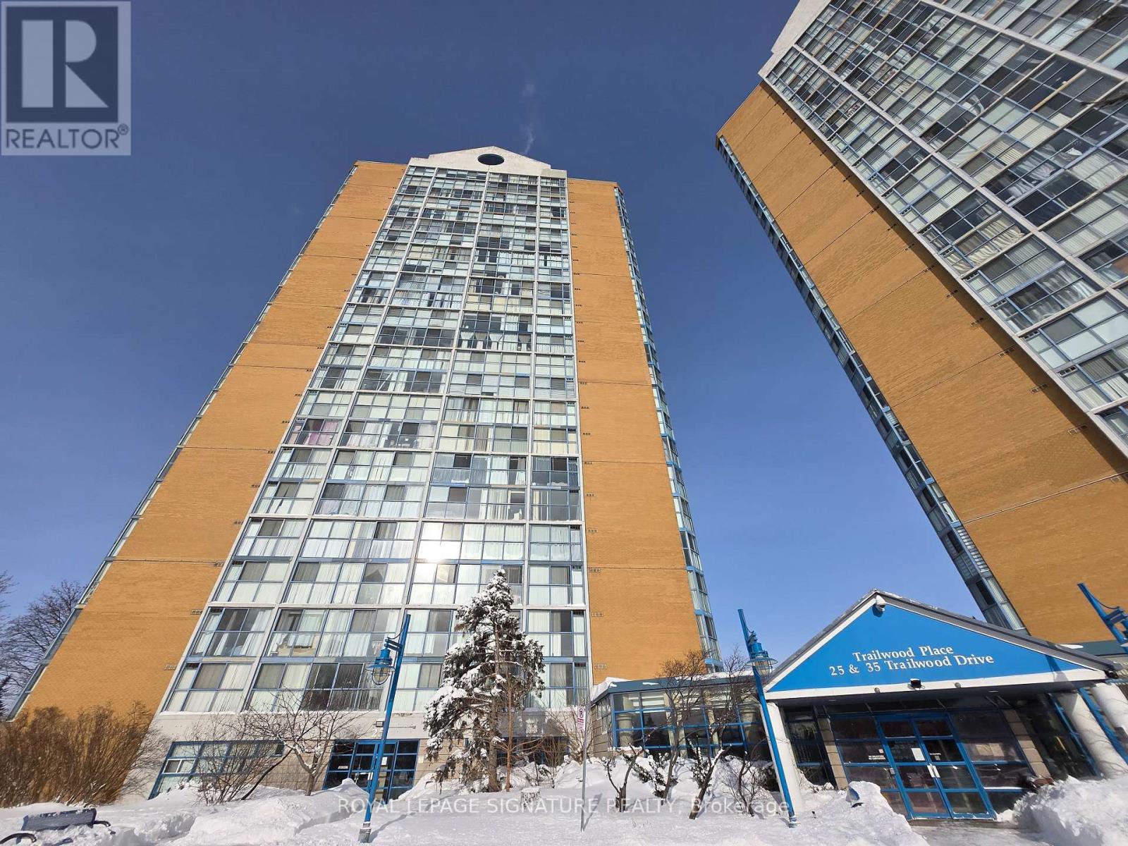 1606 - 25 Trailwood Drive, Mississauga, Ontario  L4Z 3K9 - Photo 2 - W13420030
