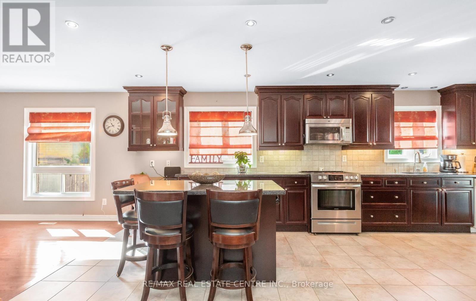 6522 Edenwood Drive, Mississauga, Ontario  L5N 3L6 - Photo 14 - W13420086
