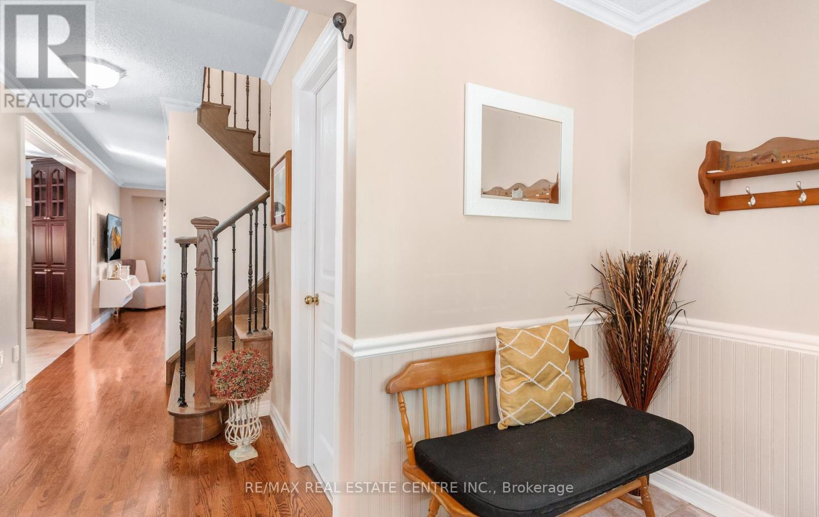 6522 Edenwood Drive, Mississauga, Ontario  L5N 3L6 - Photo 5 - W13420086