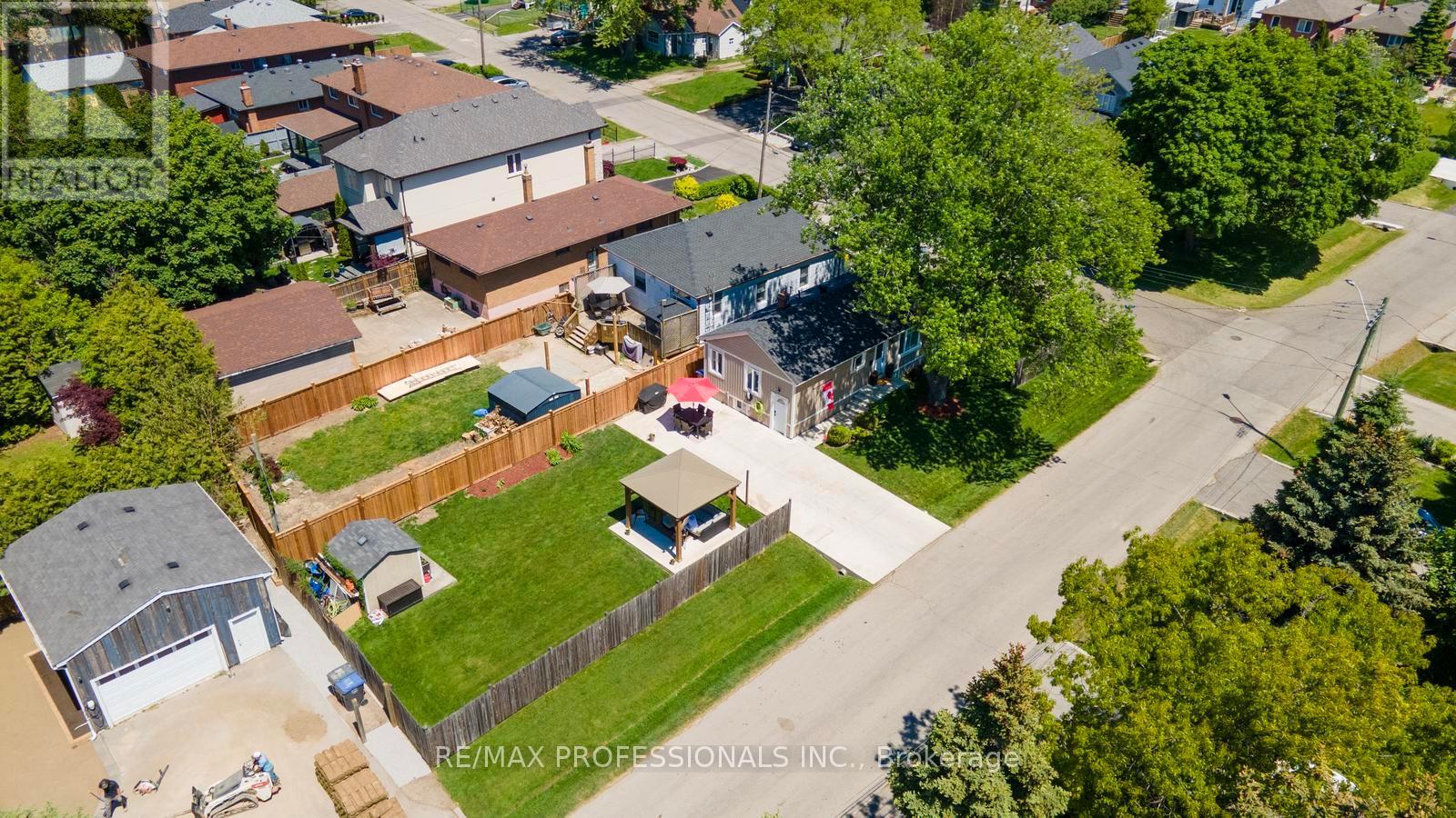 869 First Street, Mississauga, Ontario  L5E 1A6 - Photo 35 - W13420094