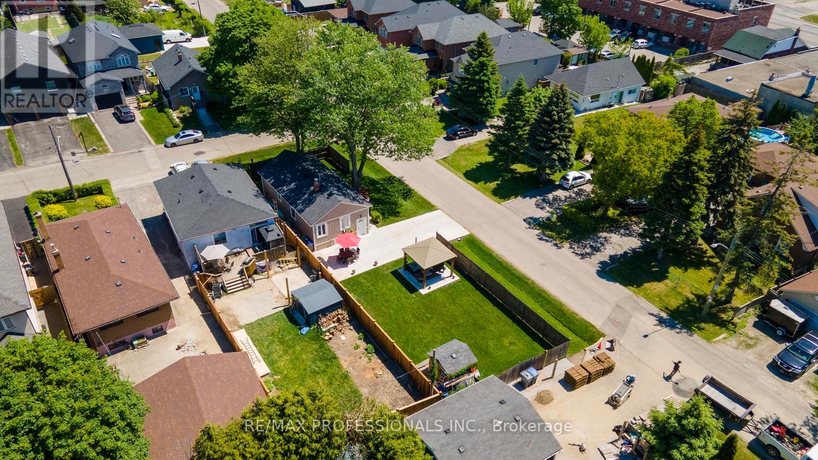 869 First Street, Mississauga, Ontario  L5E 1A6 - Photo 37 - W13420094
