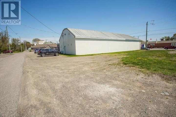 182 & 184 Main St, Thessalon, Ontario  P0R 1L0 - Photo 4 - SM261326