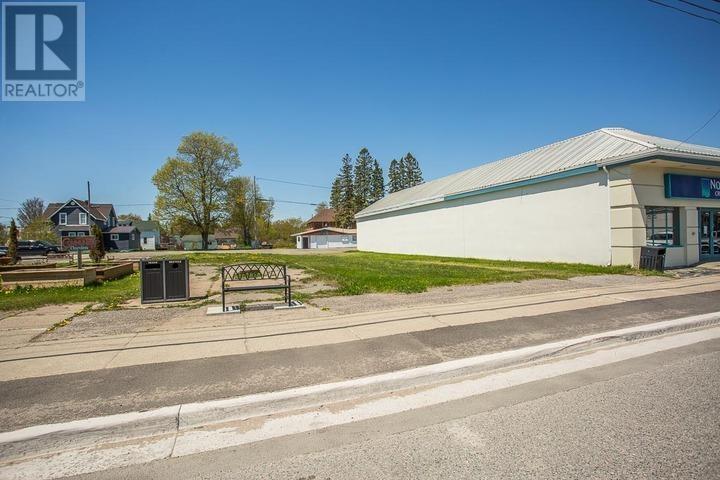 182 & 184 Main St, Thessalon, Ontario  P0R 1L0 - Photo 5 - SM261326
