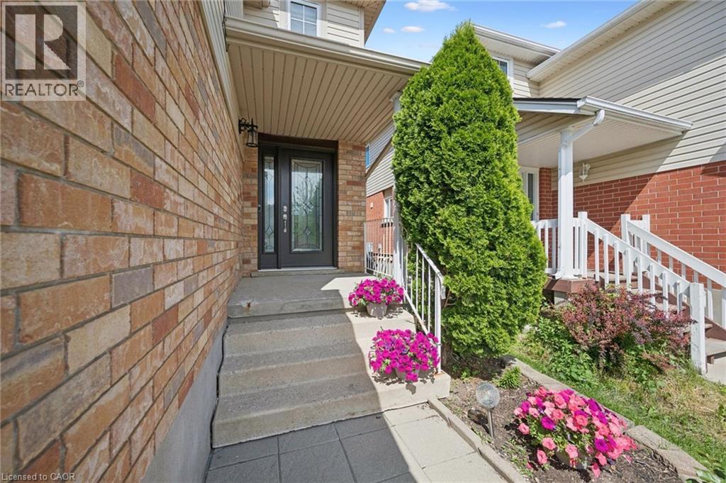 78 Bridlewreath Street, Kitchener, Ontario  N2E 3V5 - Photo 4 - 40838077