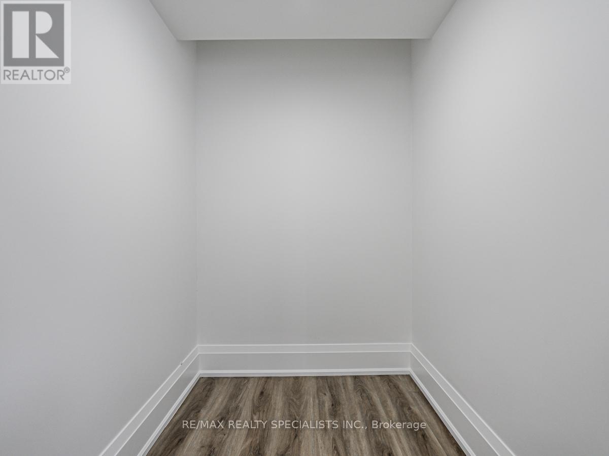 Basement - 12 Deeth Drive, Toronto, Ontario  M9P 2J7 - Photo 24 - W13127486