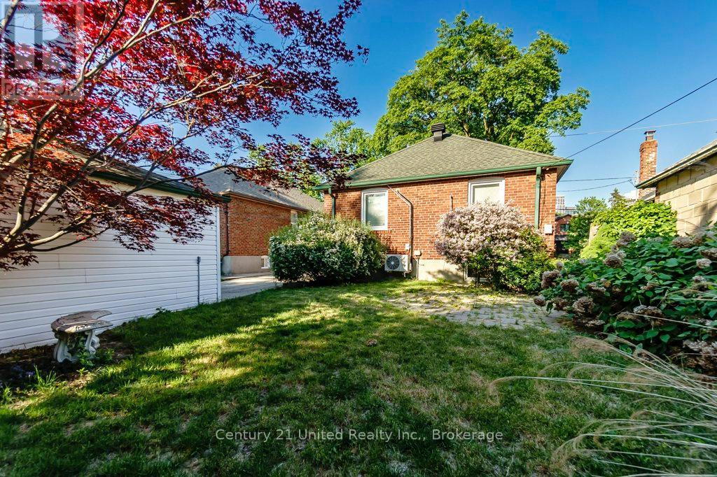 64 Renown Road, Toronto, Ontario  M9A 2E5 - Photo 26 - W13420144