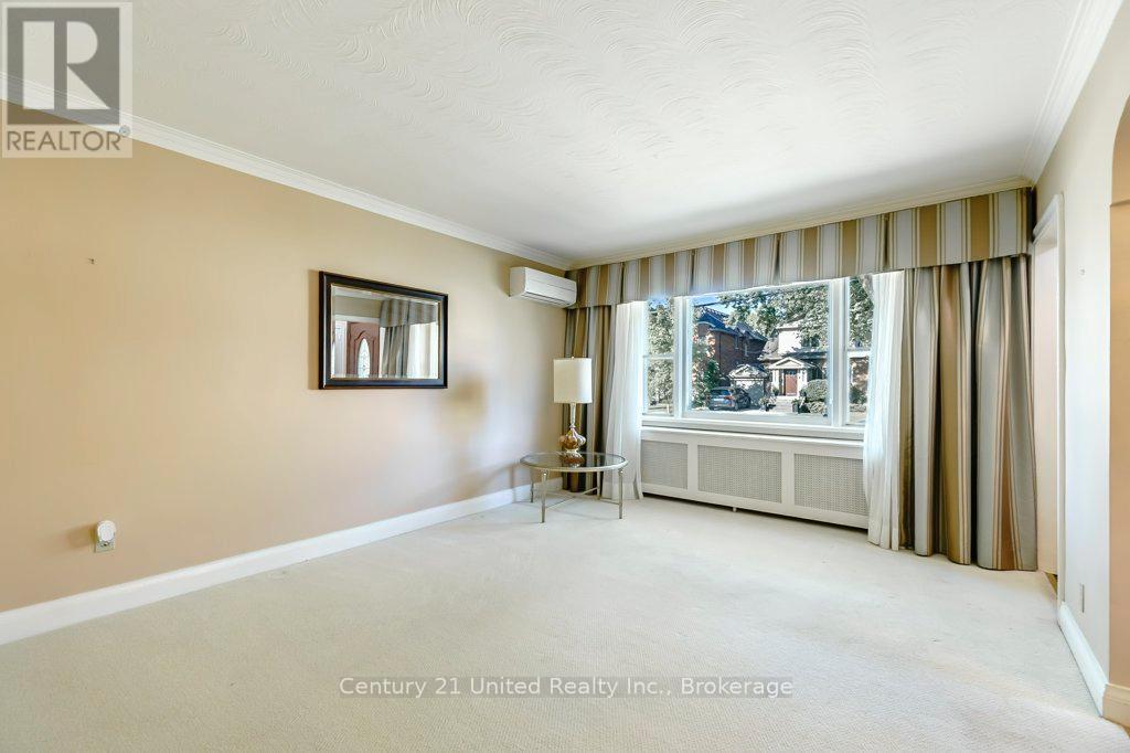 64 Renown Road, Toronto, Ontario  M9A 2E5 - Photo 9 - W13420144