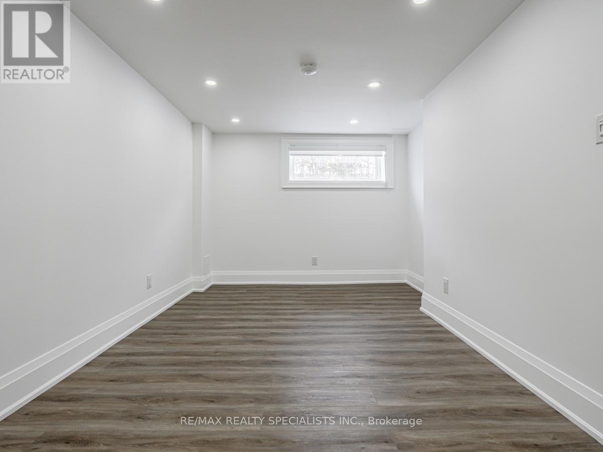 Basement - 12 Deeth Drive, Toronto, Ontario  M9P 2J7 - Photo 16 - W13127486
