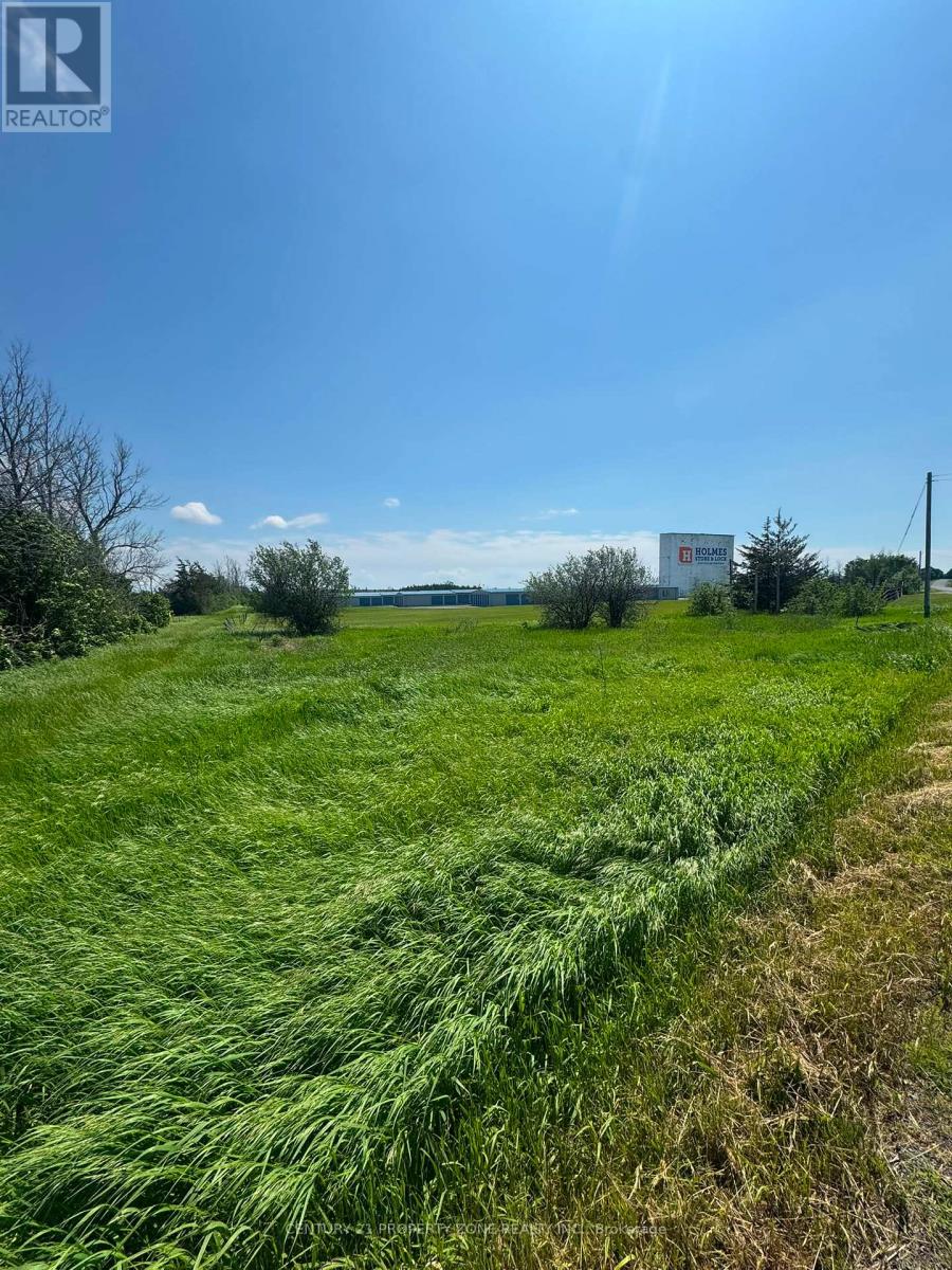 120 DRIVE IN ROAD W, Greater Napanee, Ontario
