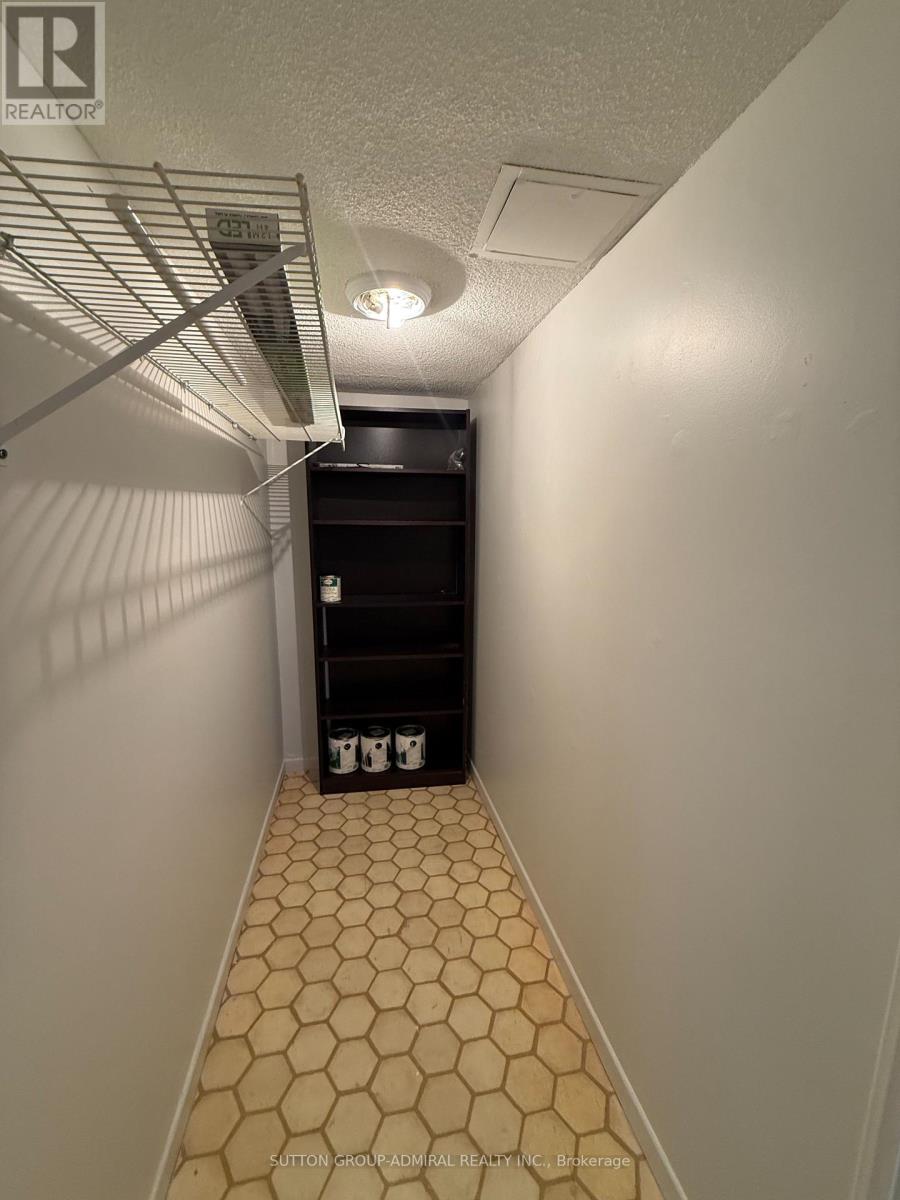 2804 - 2045 Lake Shore Boulevard W, Toronto, Ontario  M8V 2Z6 - Photo 11 - W13418922