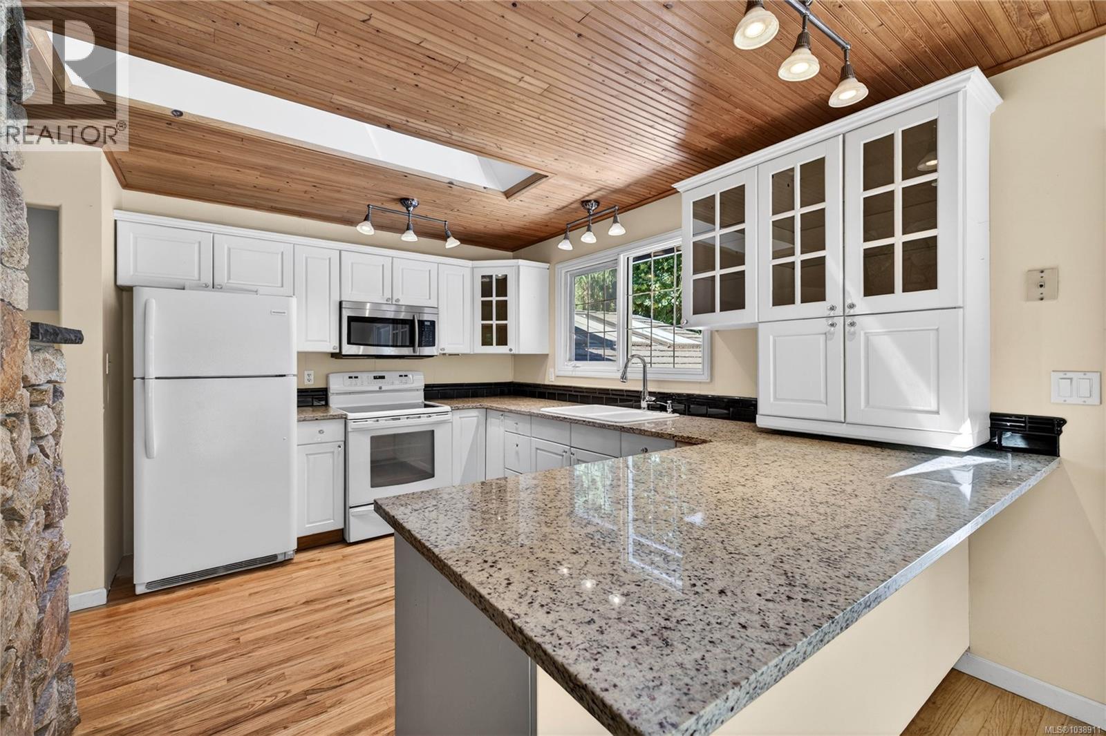 110 Scarff Lane, Salt Spring, British Columbia V8K 2P5 - Photo 15 - 1038911