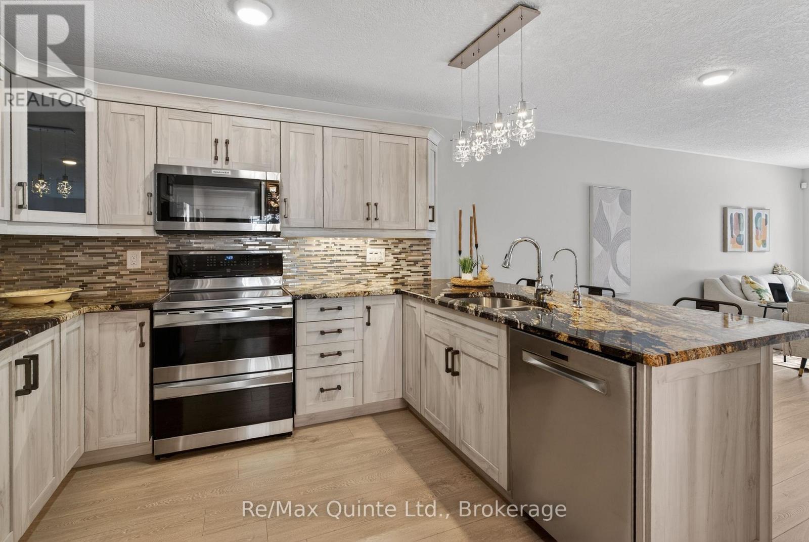 12 Hawthorn Street, Belleville, Ontario  K8P 5M5 - Photo 13 - X13420172
