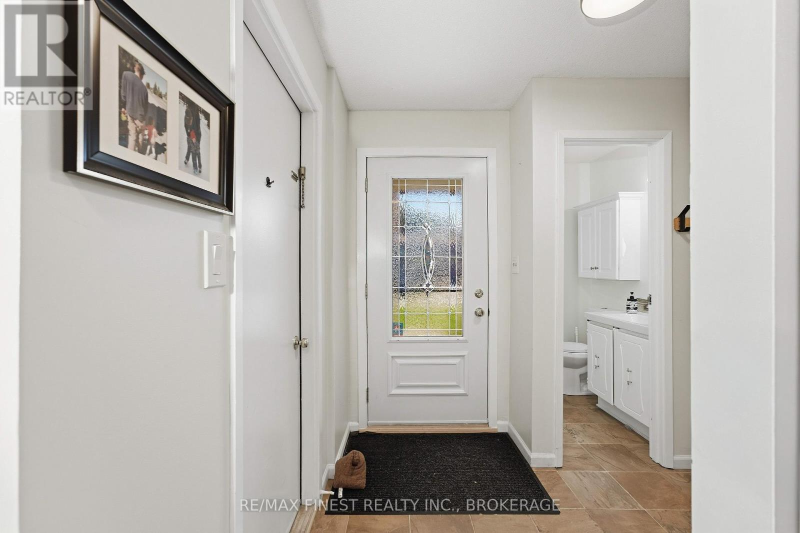 26 Windfield Crescent, Kingston, Ontario  K7K 6G2 - Photo 4 - X13420420