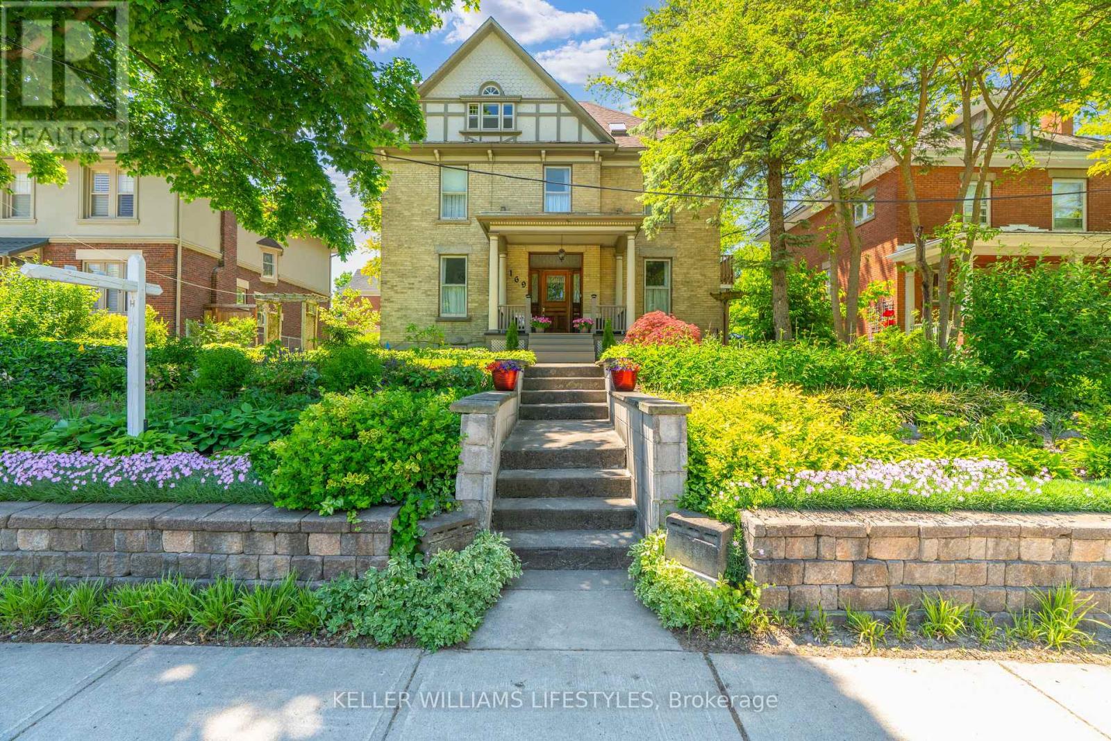 169 Ridout Street S, London South, Ontario N6C 3X7 - Photo 2 - X13420180