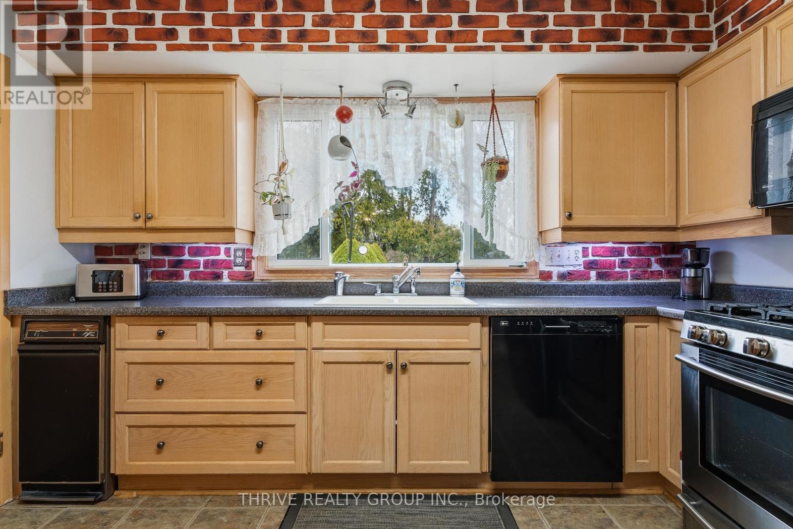 6 Southwood Crescent, London South, Ontario  N6J 1S9 - Photo 9 - X13420262