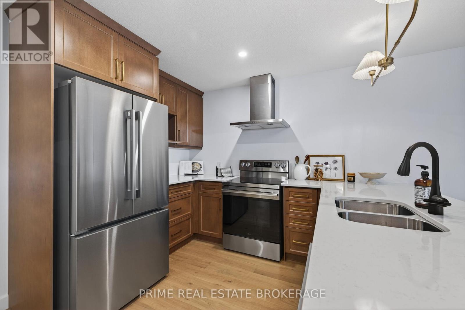 8 - 177 Chestnut Street, Lucan Biddulph, Ontario  N0M 2J0 - Photo 6 - X13420294