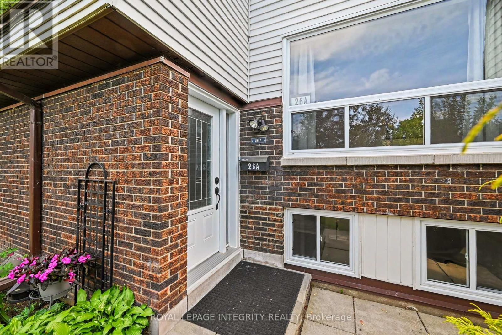 A - 26a Lovell Lane, Ottawa, Ontario  K2H 9B6 - Photo 3 - X13420206