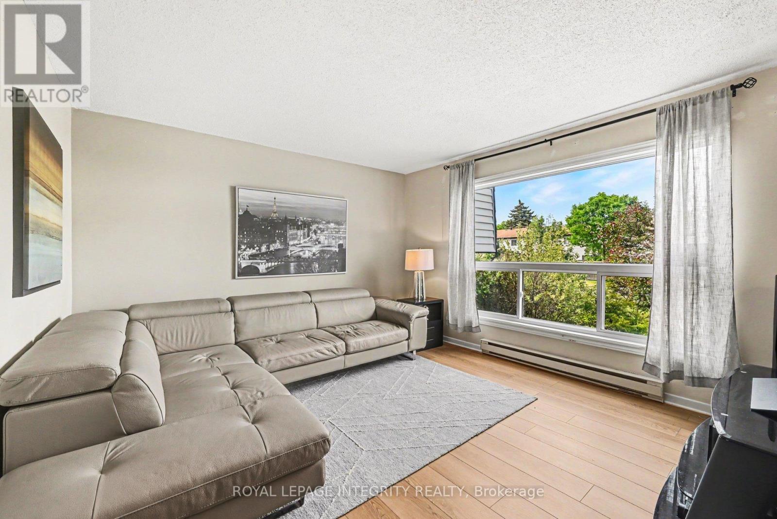 A - 26a Lovell Lane, Ottawa, Ontario  K2H 9B6 - Photo 5 - X13420206