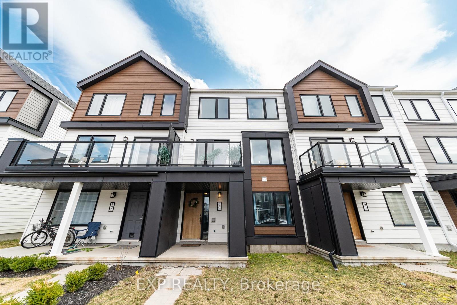 99 KYANITE LANE, Ottawa, Ontario
