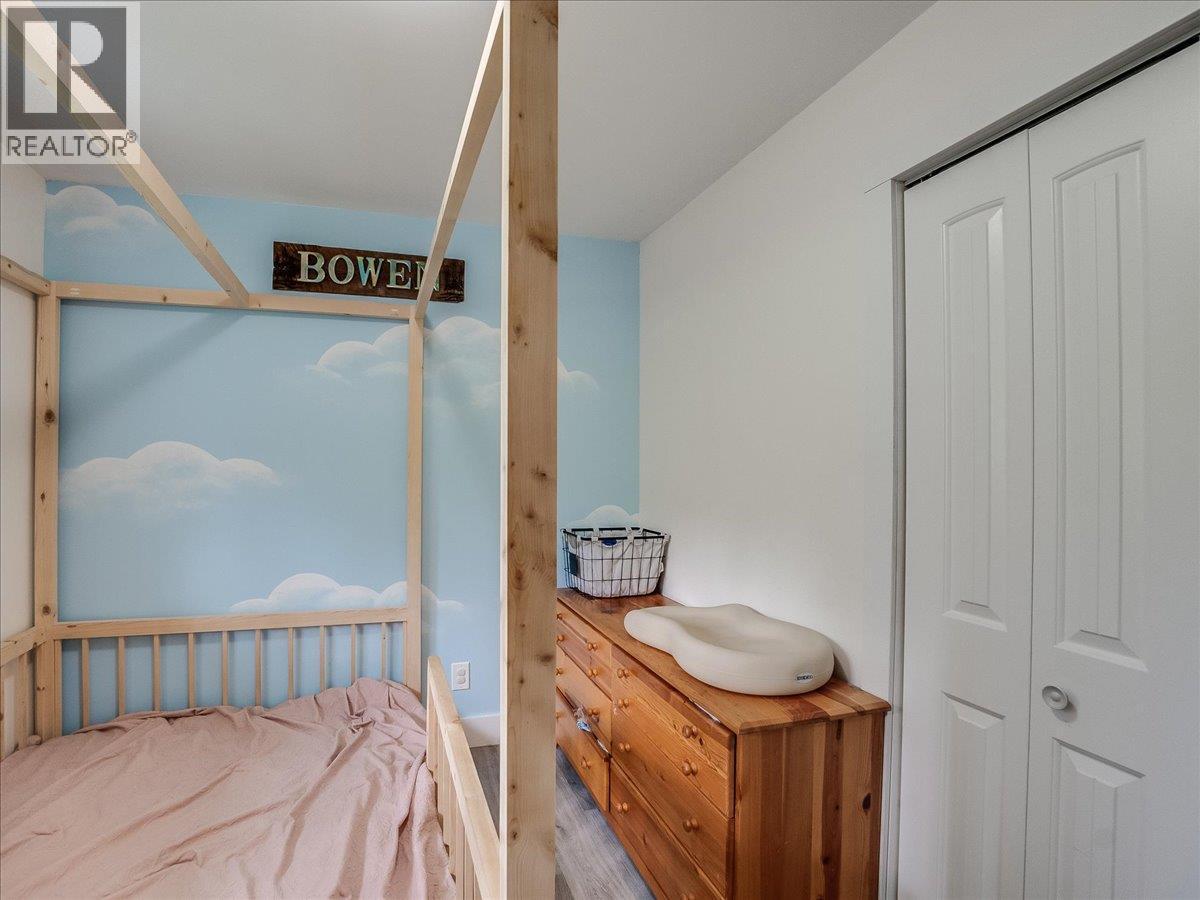 856 7th Avenue, Castlegar, British Columbia V1N 1R9 - Photo 27 - 10390813