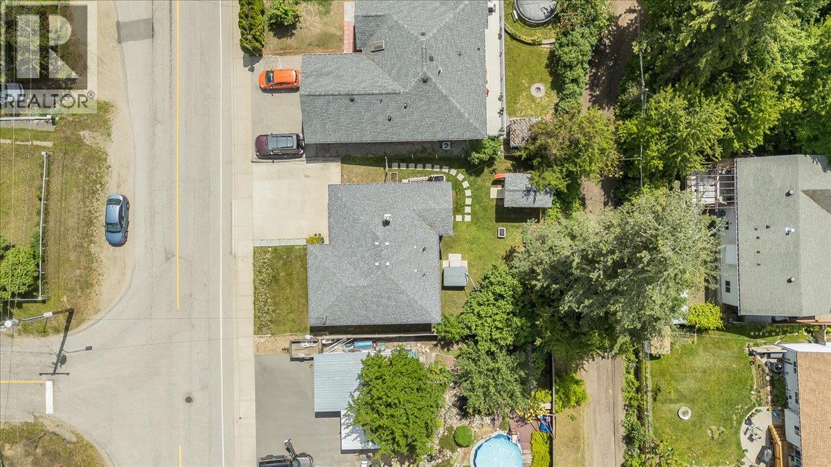 856 7th Avenue, Castlegar, British Columbia V1N 1R9 - Photo 64 - 10390813