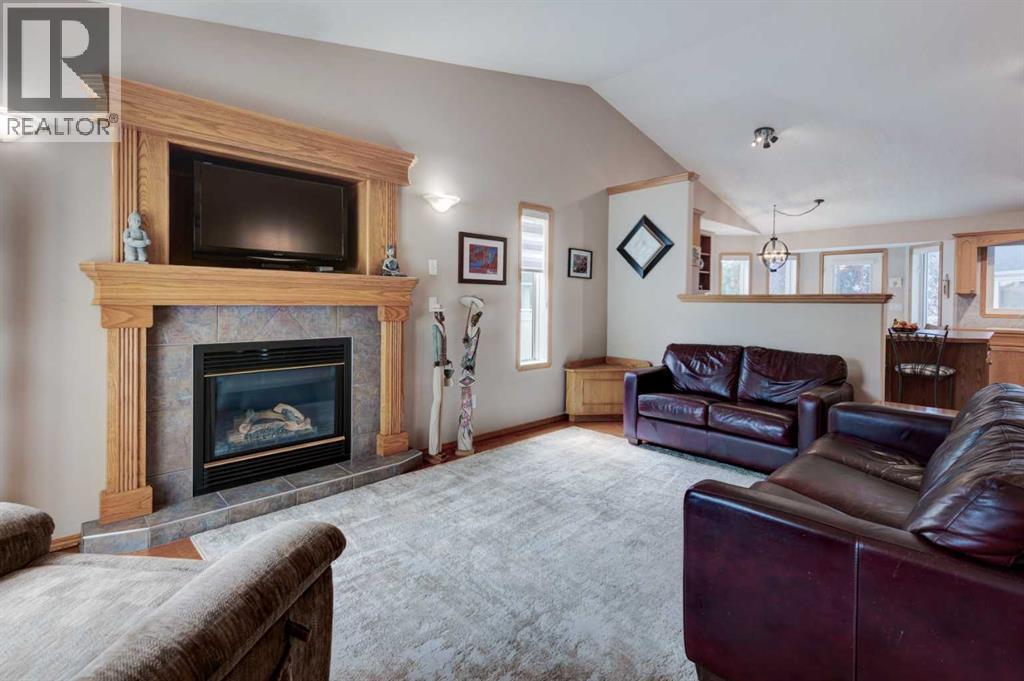 3 Strathmore Lakes Bay, Strathmore, Alberta  T1P 1L8 - Photo 2 - A2248842