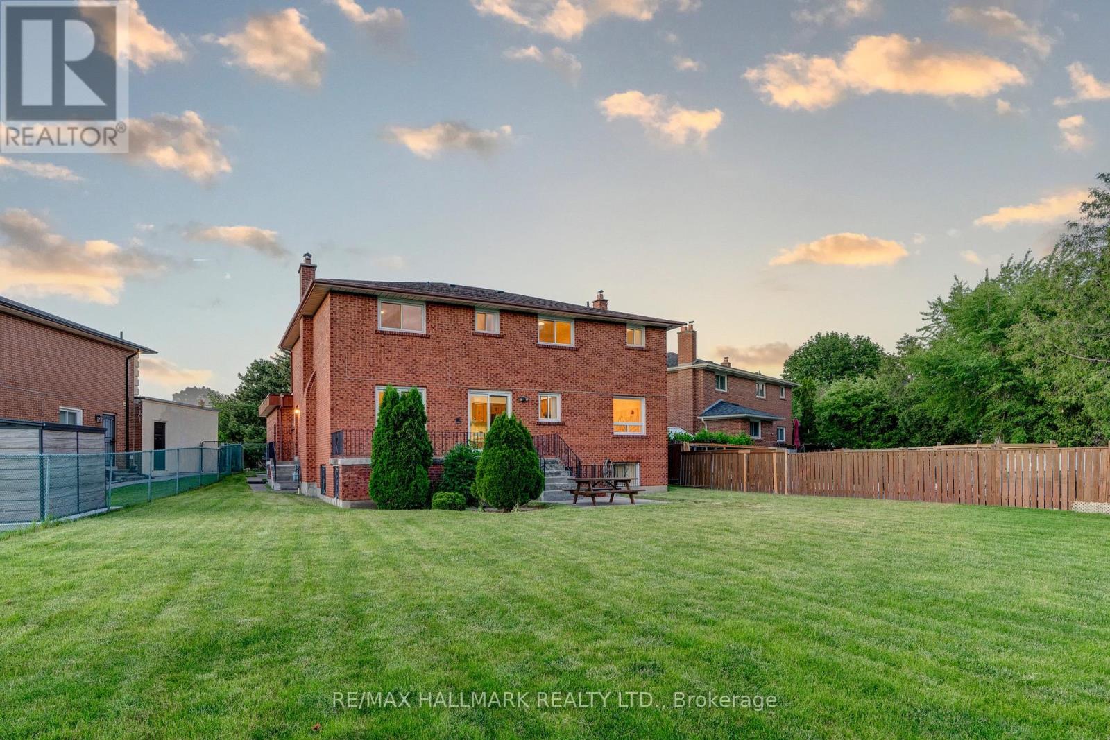 38 Elmartin Drive, Toronto, Ontario  M1W 3C5 - Photo 45 - E13414572