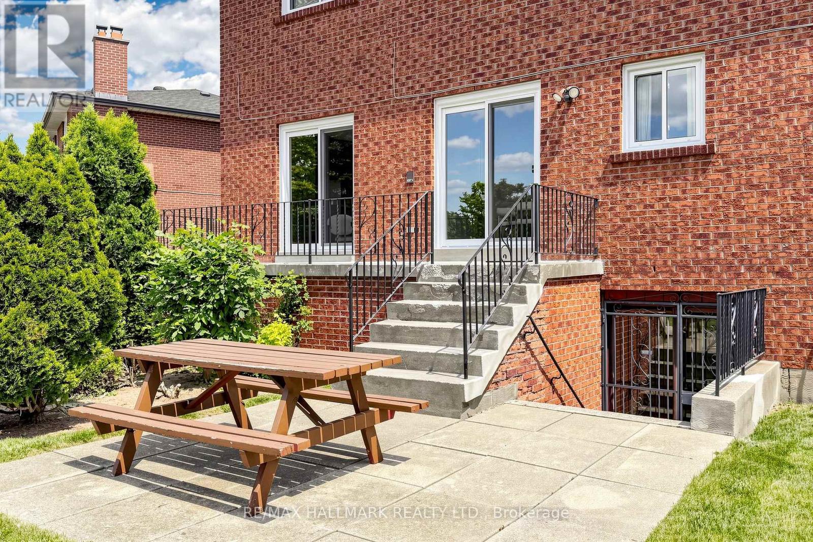 38 Elmartin Drive, Toronto, Ontario  M1W 3C5 - Photo 49 - E13414572