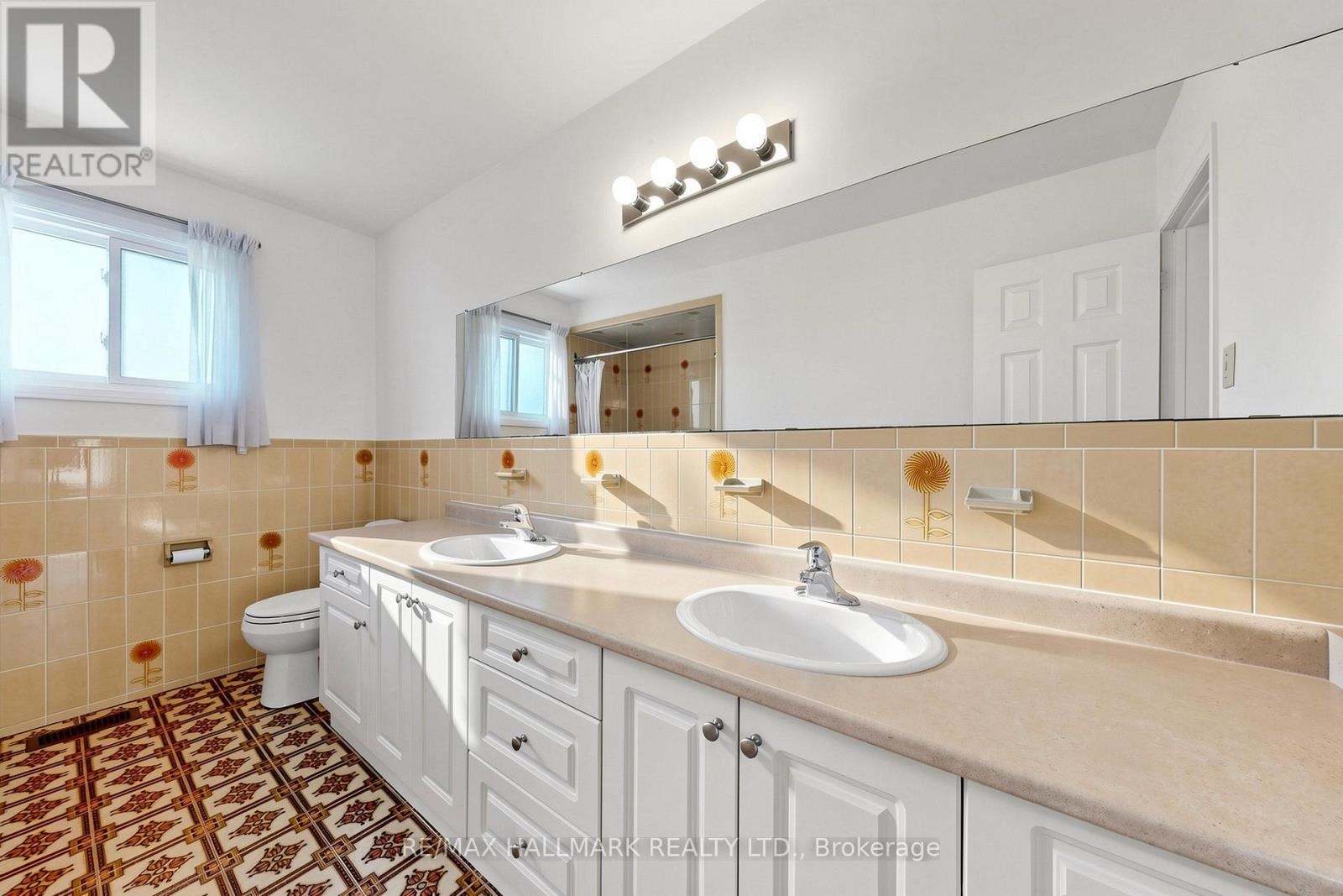 38 Elmartin Drive, Toronto, Ontario  M1W 3C5 - Photo 37 - E13414572