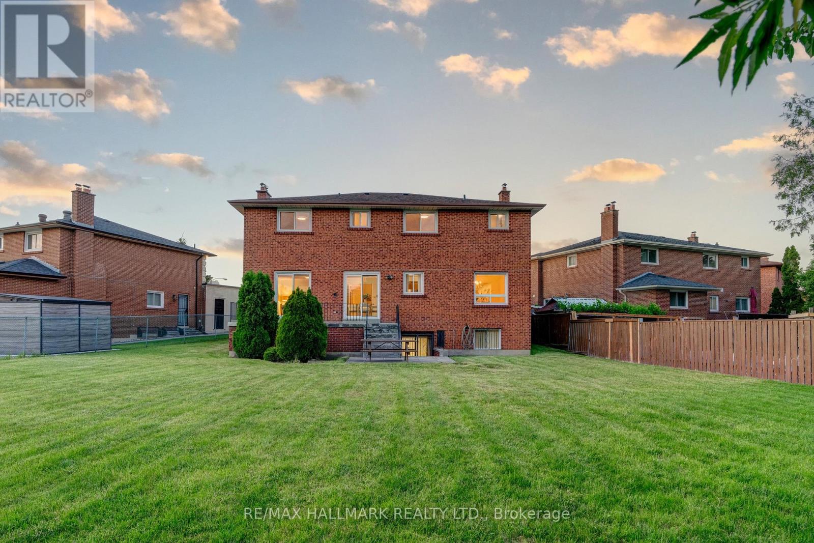 38 Elmartin Drive, Toronto, Ontario  M1W 3C5 - Photo 44 - E13414572