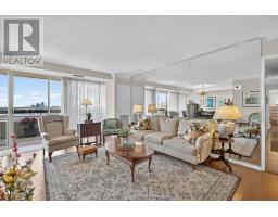 1812 - 8111 YONGE STREET, Markham, Ontario