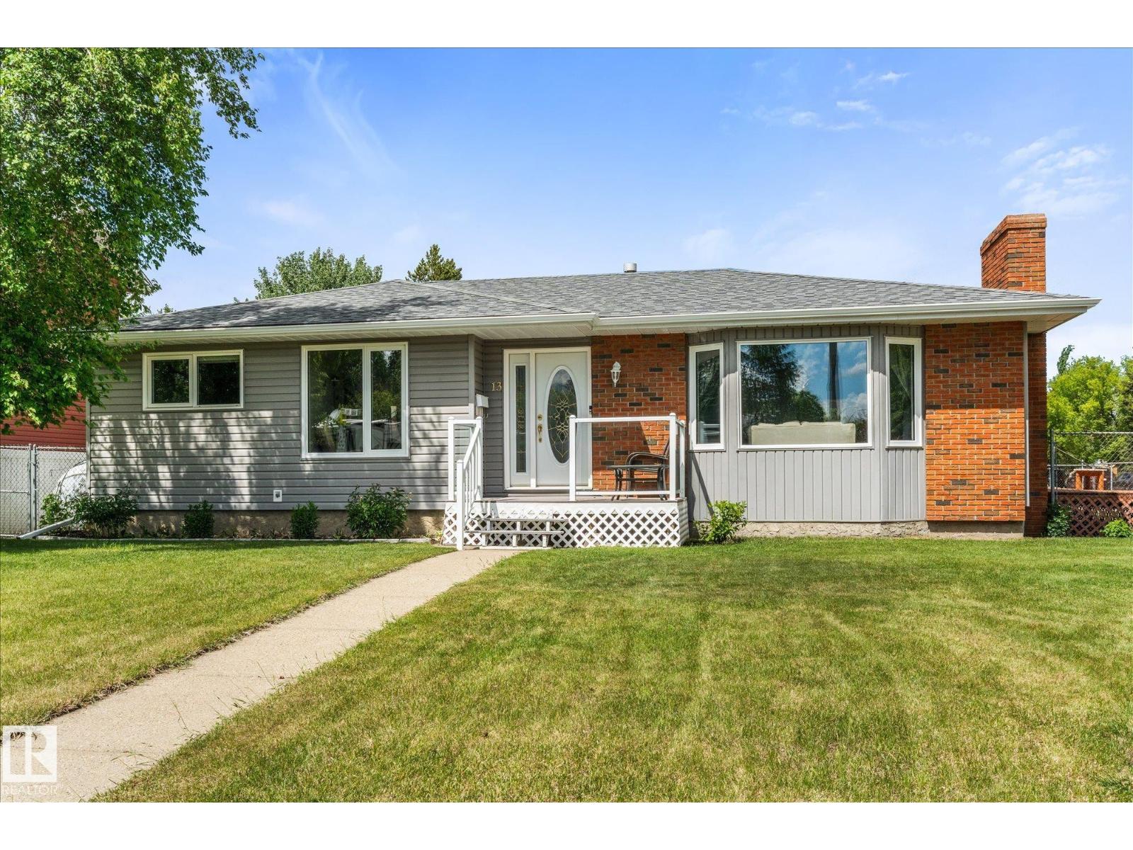 13 OATWAY DR, Stony Plain, Alberta