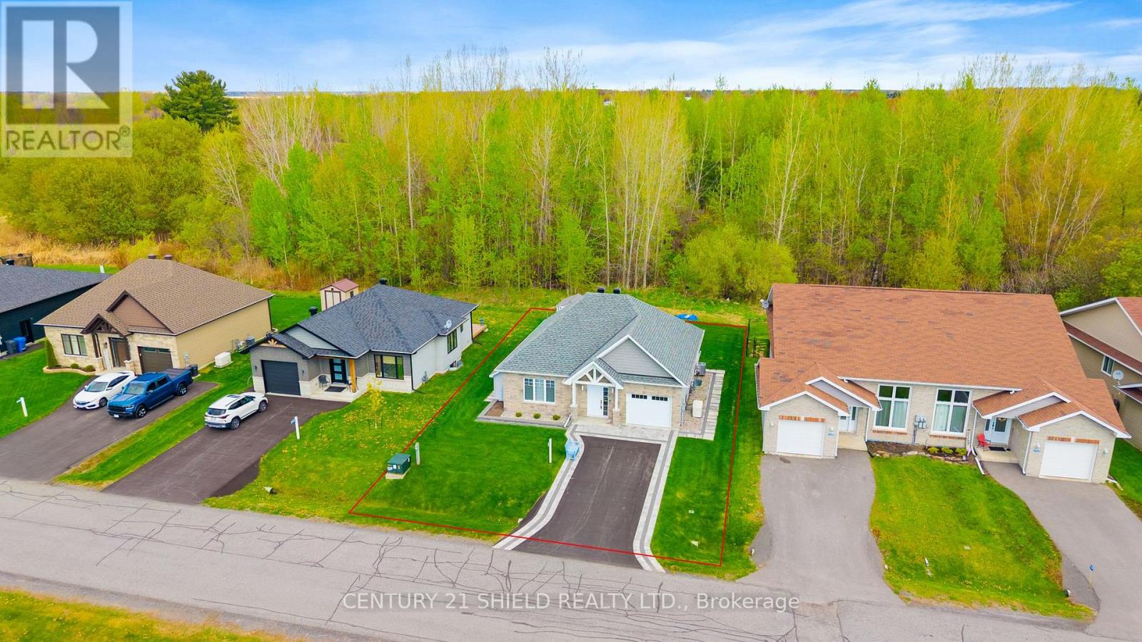 20317 Andrea Avenue, South Glengarry, Ontario  K0C 2C0 - Photo 1 - X13420320