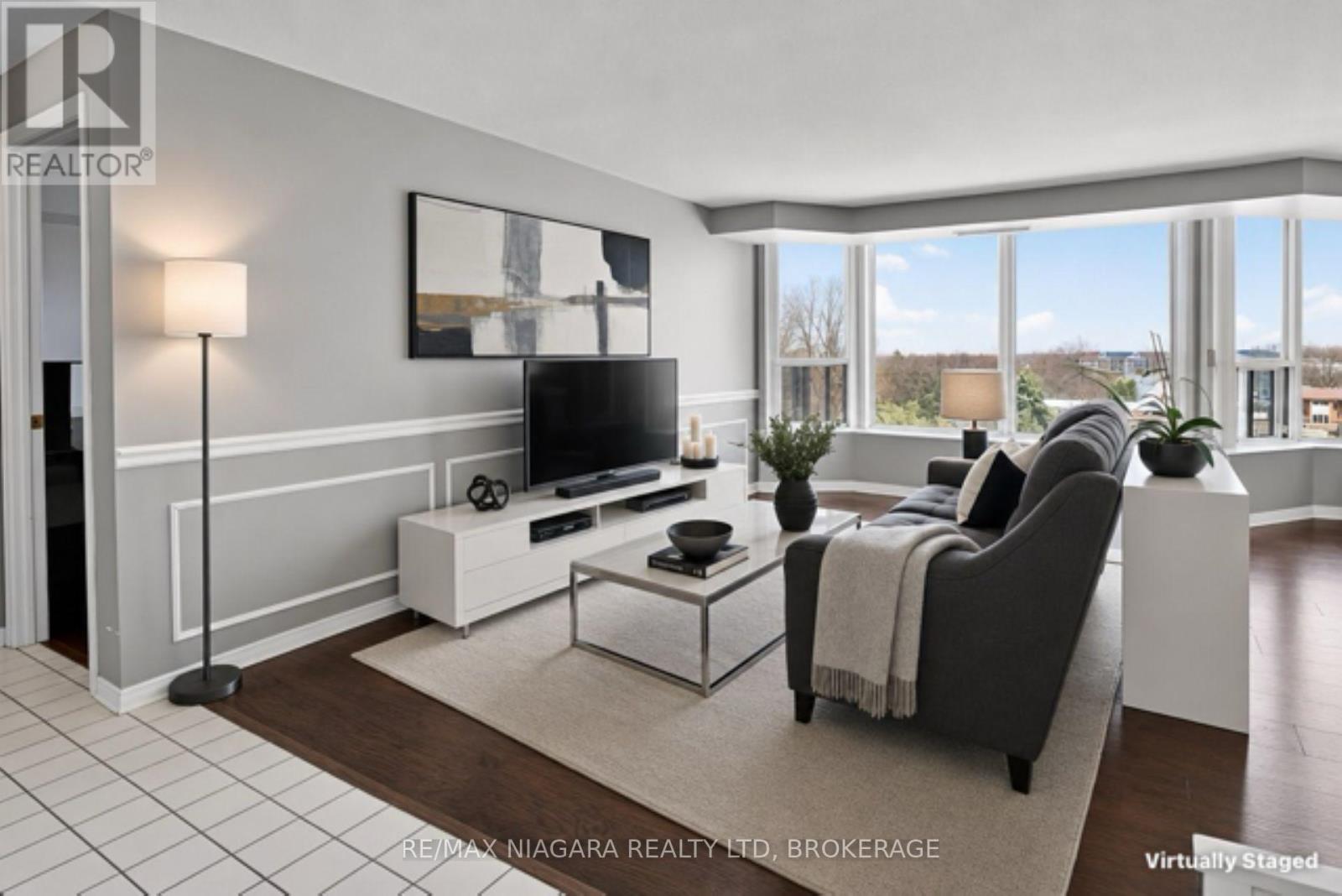 501 - 81 Scott Street, St. Catharines, Ontario  L2N 7L5 - Photo 6 - X13162712