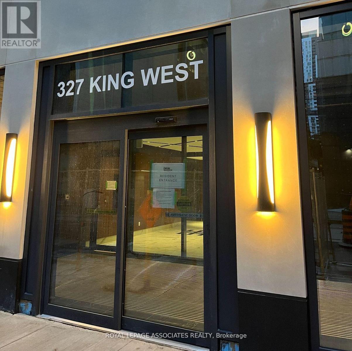 2706 - 327 KING STREET W, Toronto, Ontario