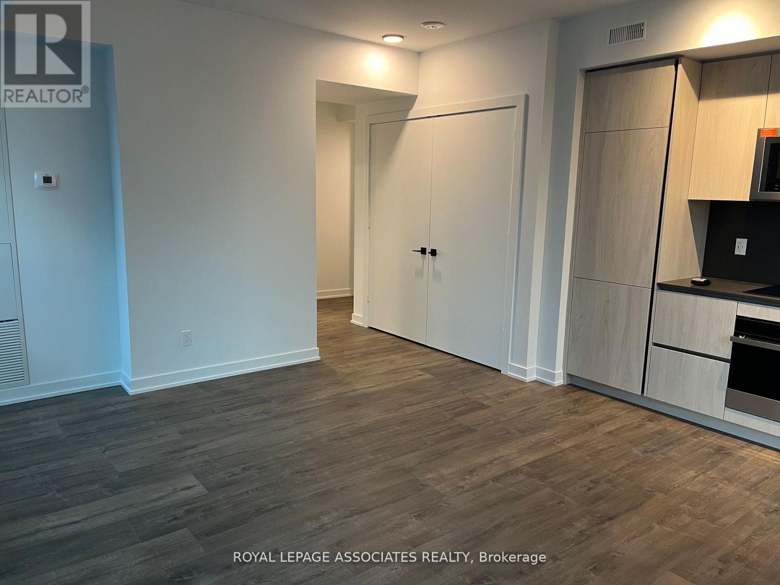 2706 - 327 King Street W, Toronto, Ontario  M5V 0W7 - Photo 4 - C13420148